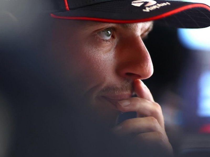 Mercedes utíká, Red Bull nabral na váze. Verstappen doplácí na fatální chybu inženýrů