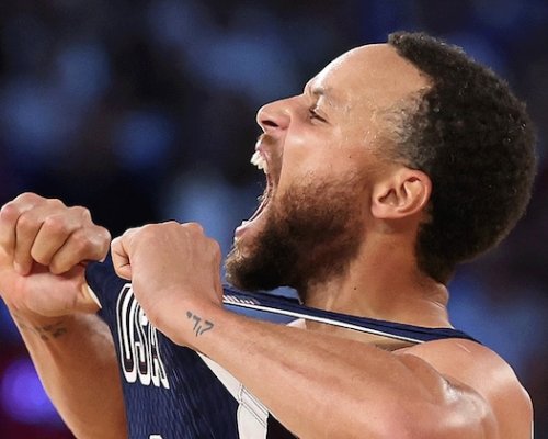 Fenomenální trojkař Curry boduje i bez míče! Jeho dílo se vyšvihlo mezi nejprodávanější knihy současnosti a kraluje žebříčkům sportovní literatury