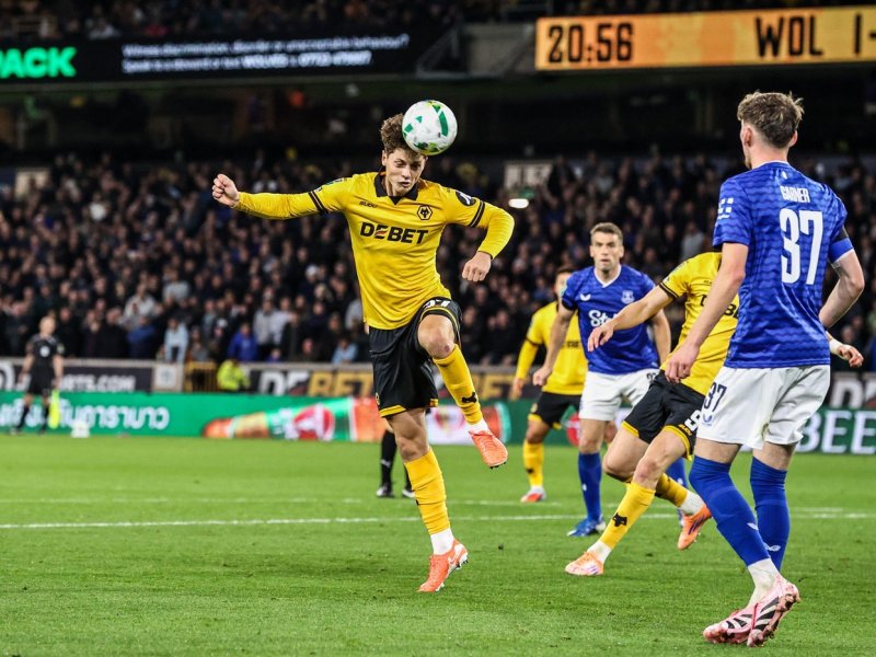 Krejčí okouzlil i Anglii. Ve Wolves už řeší, jak českého lídra udržet