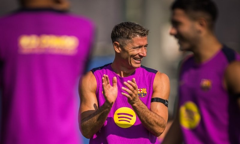 Camp Nou už je zavřený 10 měsíců navíc a jen tak se neotevře. Barcelona se topí v obrovském rekonstrukčním chaosu