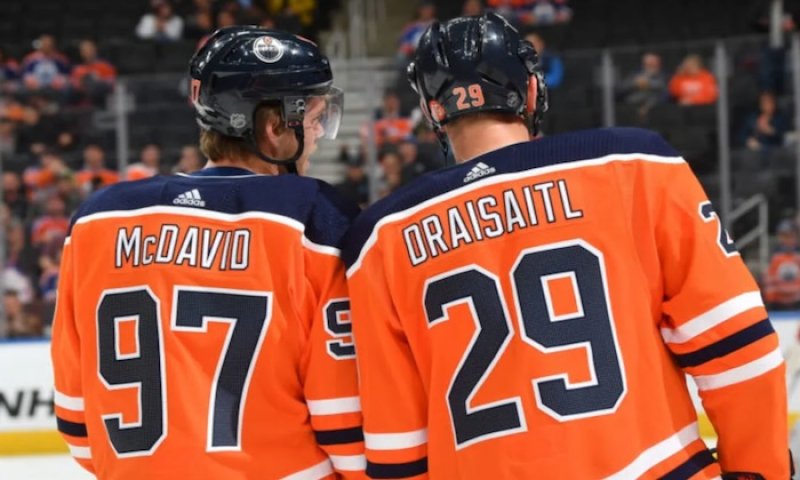 Když spolu hrají, celá NHL se třese. Smrtící duo McDavid & Draisaitl se znovu spojí v první lajně Oilers