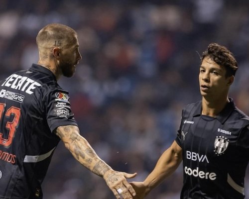 Fiasko v Mexiku: Ramos selhal při pokusu o „vršovický dloubák“ a hvězdné Monterrey bylo rozebráno na atomy