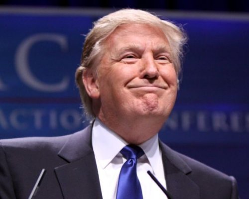 Fotbal rukojmím politiky. Trump vyhrožuje pořadatelským městům kvůli jejich „levicovým bláznům“