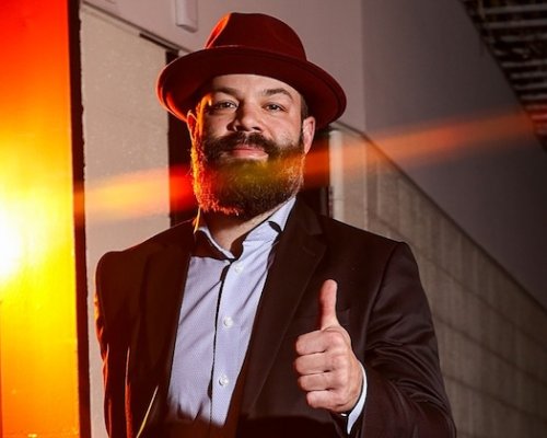Žádné obcházení finančního stropu v play-off a volná móda místo kravat. NHL mění pravidla hry...