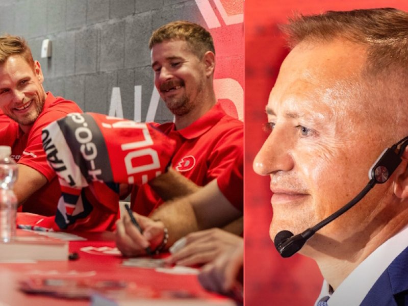 Dědek žádá konec šéfa extraligy. Po pokřicích fanoušků Sparty mluví o selhání