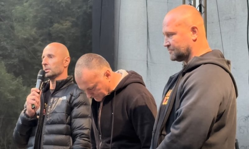 Emoce i tvrdá vyjednávání. O přežití litvínovského hokeje bojují také Šlégr, Reichel či Ručínský