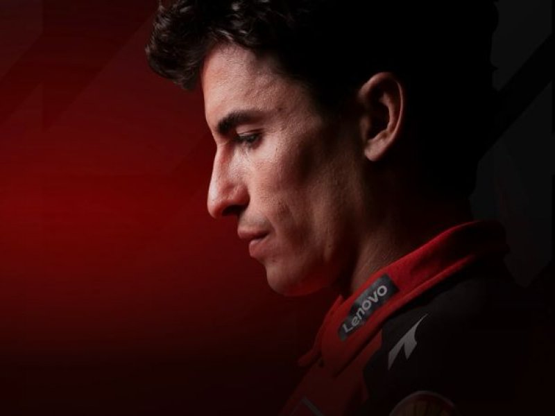 Pád na úplné dno. Pět nehod v Německu zlomilo Marquezovi srdce