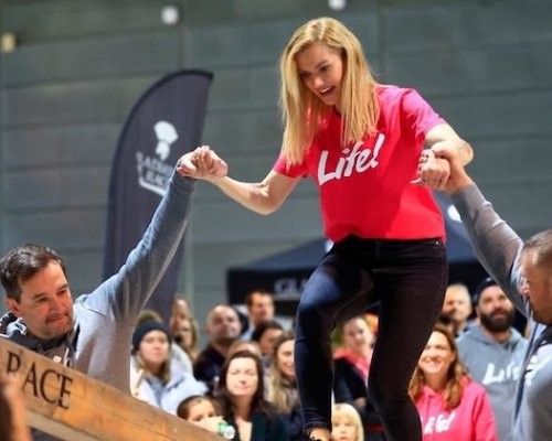 Soukalová na jednom albu s Bílou, Absolonovou či Jandovou? Už zase se houpe na vlnách po boku Margity