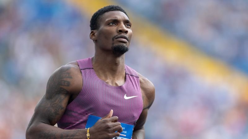 Bývalý mistr světa Fred Kerley bude závodit na kontroverzních dopingových hrách