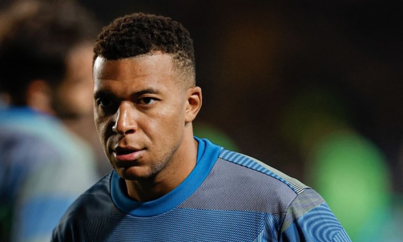 Mbappé přiznal pravidelný kontakt s Ronaldem: Mám štěstí, že s ním můžu mluvit. Dává mi rady, pomáhá mi