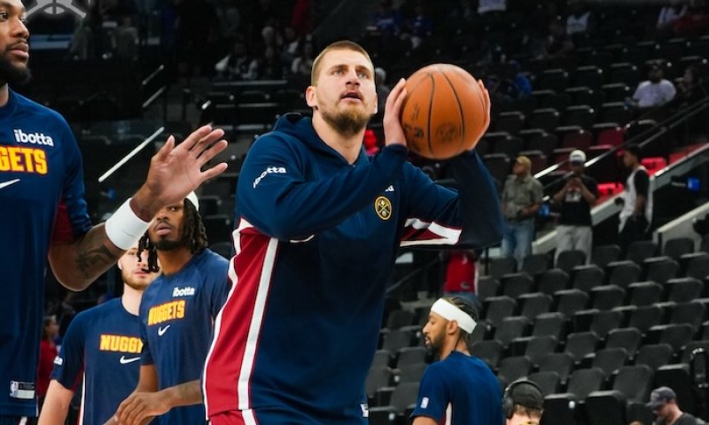 Doufám, že Denver bude černým koněm NBA, říká Jokić. Bylo by hrozné přijít v roce 2026 o titul, kontruje Gilgeous-Alexander