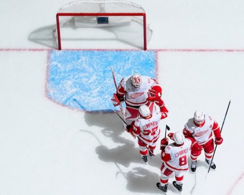Kane se přiblížil pětistovce gólů v NHL, ve vítězných trefách pomalu dohání Roenicka, Modana a Hulla