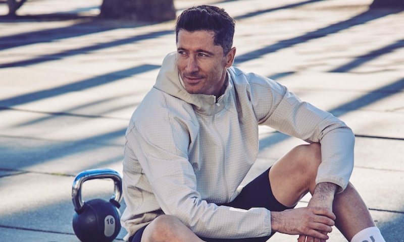 Lewandowski už má prvního vážného zájemce o služby. Ve Fenerbahce se veteránů neštítí
