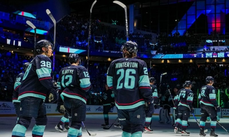 Bettman drží brzdu, ale tlak z Atlanty nebo Houstonu sílí. Kde se narodí třiatřicátý tým NHL?