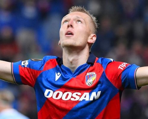 „Jako by Plzeň hrála s mužem navíc.“ Trenér Malmö cítil křivdu a neváhal zkritizovat rozhodčího