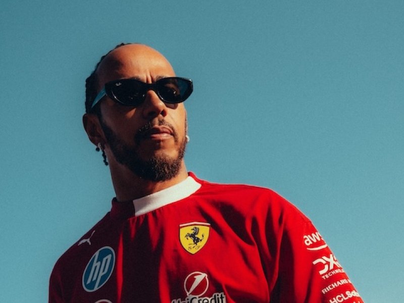 Návrat staré zbraně. Telemetrie ukazuje, že Hamilton je opět agresivní na brzdách