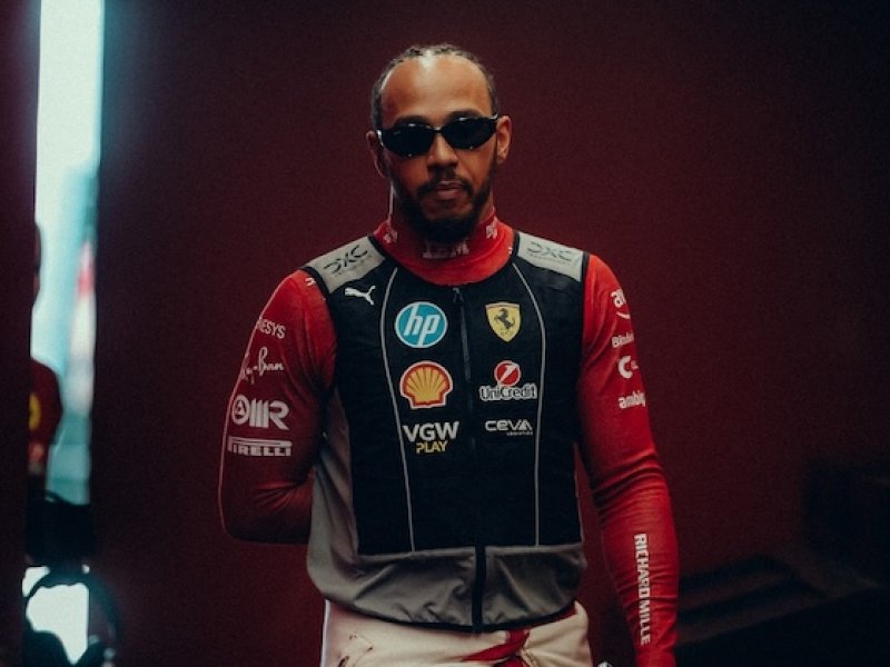 Místo klidu přišlo hledání odpovědí. Hamilton se s Ferrari v Japonsku trápí