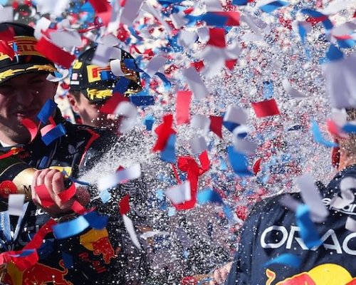 Do konce zbývá 5 závodů a 2 sprinty a Verstappen opět začíná věřit v úspěch. „Určitě mám šanci na titul," hlásí Belgičan