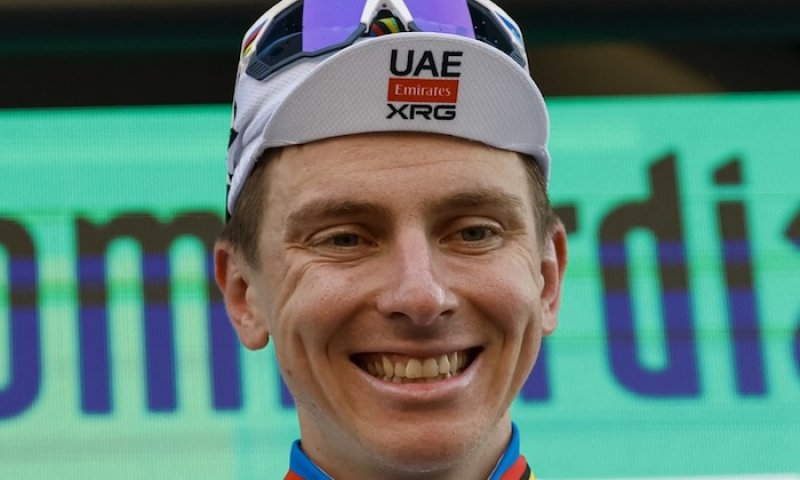 Zkompletuje hattrick? Bylo by obří překvapení, kdyby Vélo d’Or 2025 neovládl Pogačar. Letos triumfoval přesně dvacetkrát