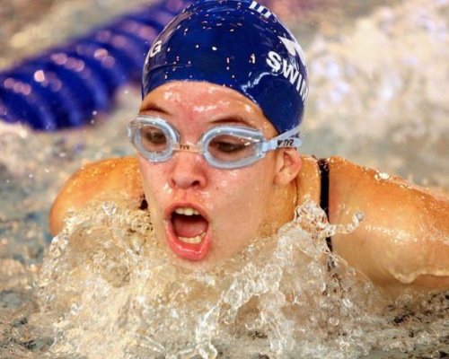 Plavkyně Hannah Caldasová dostala pětiletý zákaz za odmítnutí testů pohlaví