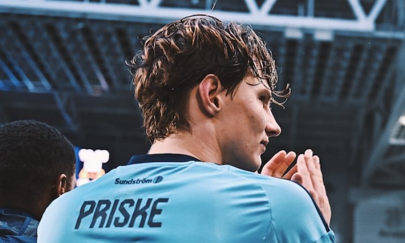 Syn trenéra Sparty řádí ve Švédsku: Priske junior míří za korunou krále střelců Allsvenskan