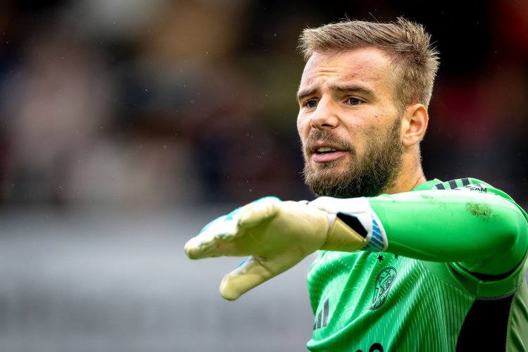 Přišel Vítězslav Jaroš o místo v bráně Ajaxu? Budu se rozhodovat zápas od zápasu, míní kouč Heitinga