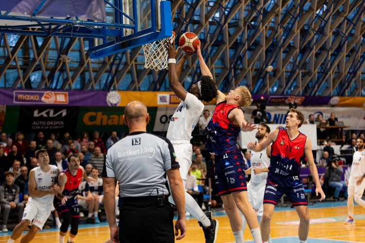 Prolomí Ostrava krizi a získá první body? Chceme začít vyhrávat a užívat si basketbal, hlásí Kalabiška