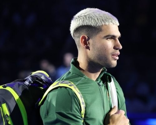 Alcaraz zažil na Turnaji mistrů své poprvé. Po prohrách se Zverevem a Ruudem dokázal premiérově ovládnout úvodní střet