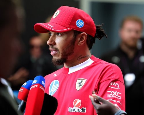 Na tenhle víkend chceme zapomenout. Je to škoda, protože Brazílii miluju, smutnil Hamilton, který musel odstoupit