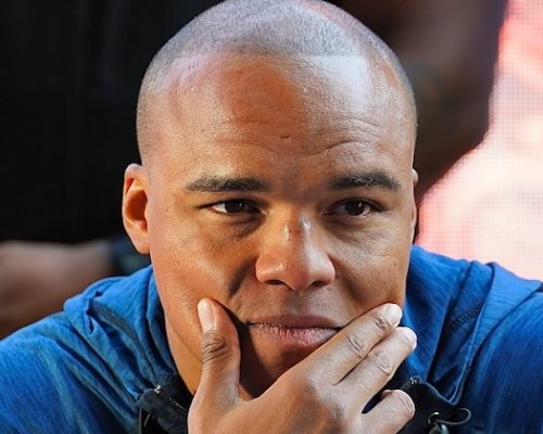 Wardley? Díváte se do tváře muže, který by mohl knockoutovat Usyka, míní britský těžkotonážník Dacres