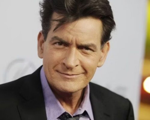 Charlie Sheen po letech přiznal doping. Pro roli v První lize bral spoustu zakázaných látek