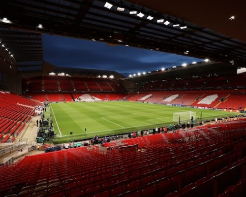 Mimo hru jsou Old Trafford, Stamford Bridge i Anfield! Slavné chrámy nesplňují podmínky pro Euro 2028