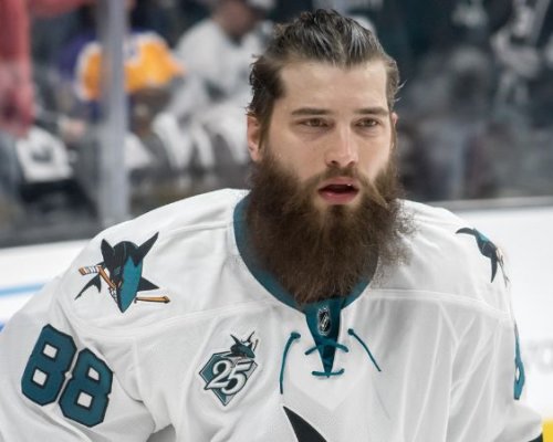 Nezničitelný veterán. Brent Burns útočí na historický rekord NHL