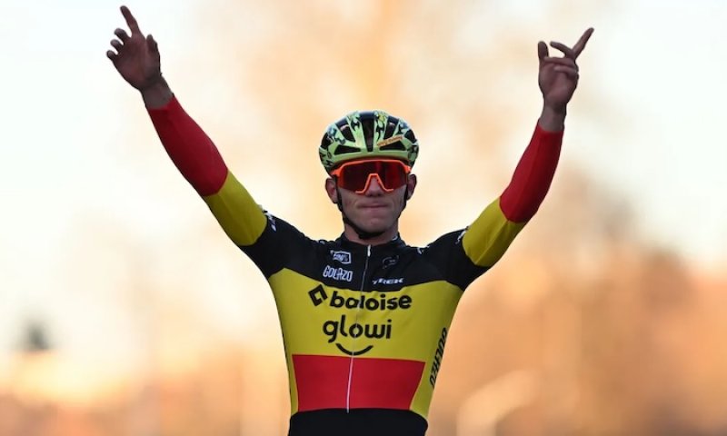 Cyklokrosař Nys ovládl start Světového poháru v Táboře. V mrazu předvedl drtivé sólo: Cítil jsem se silný, tak jsem zaútočil