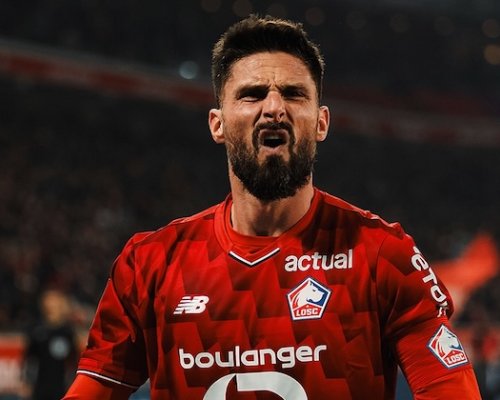 Neskutečné Lille! Třetí otočku v sezoně řídil dvougólový Giroud, jenž tím přerušil dvouměsíční střelecké ticho