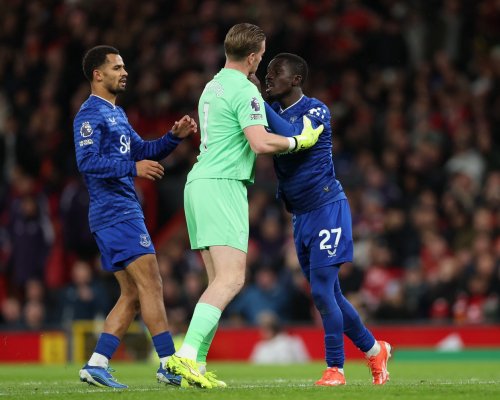 Omlouvám se a přebírám veškerou zodpovědnost, prohlásil po nevídaném incidentu Gueye