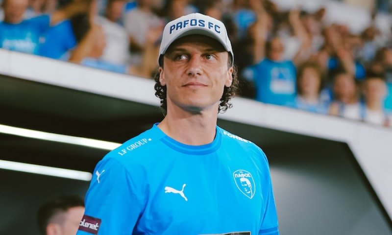 Brazilský kudrnáč Luiz píše na Kypru historii: Už je z něj druhý nejstarší střelec Ligy mistrů hned za Pepem