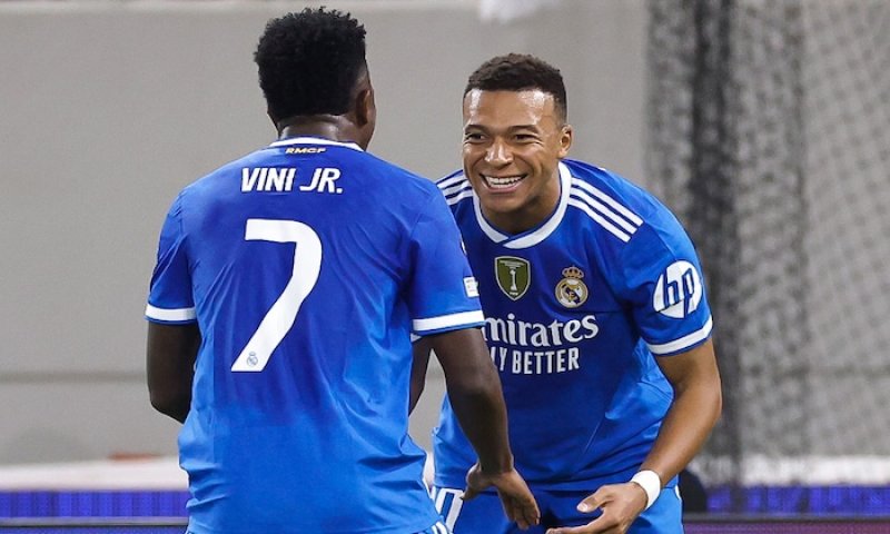 Tak přeci jen to vyšlo! Real po deseti neúspěšných pokusech konečně uspěl v Řecku. Mbappé je daleko před Osimhenem, Haalandem i Kanem