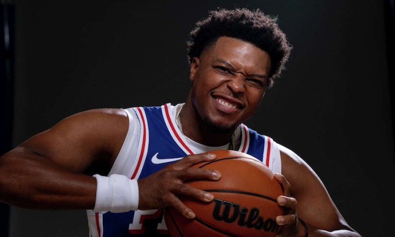 Lowry? Prý budoucí člen síně slávy, jehož dres jednou vyvěsí ke stropu. Vyrovnal Kareema Abdul-Jabbara a Kobeho Bryanta