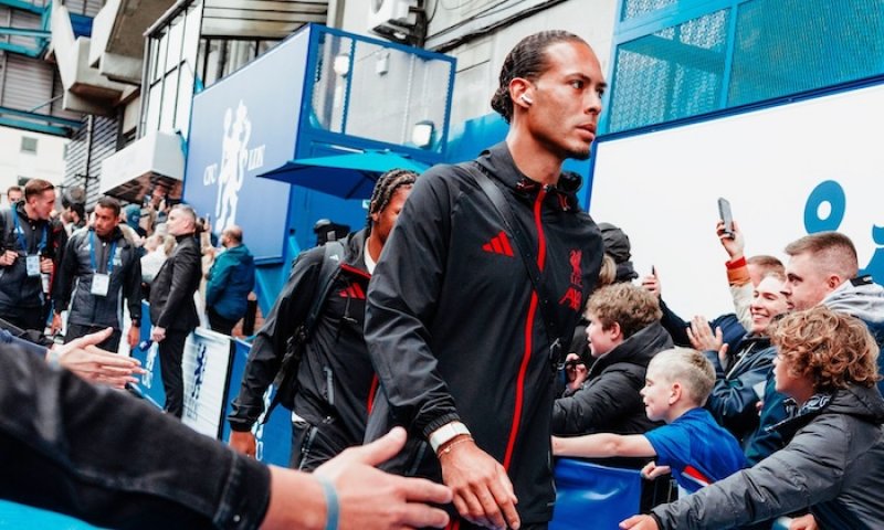 Van Dijk o Rooneyho čerstvé kritice: Loni jsem ho neslyšel, ale neublížil mi tím. Tohle je od něj jen povrchní