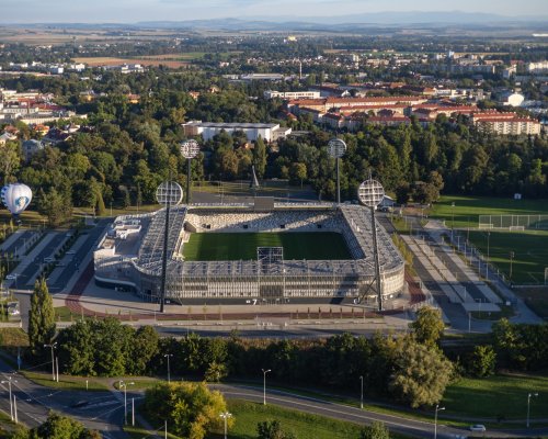 Hradec Králové mění majitele. Klub přebírá skupina kolem Pavla Nedvěda a Iva Ulicha