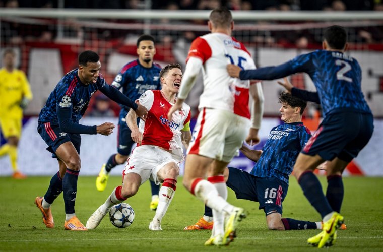 Slavia je naštvaná po debaklu: Zdržovali, rozhodčí je nechal, stěžuje si Provod