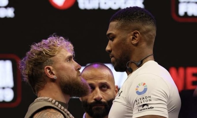 Jake Paul odhalil svůj přidrzlý seznam boxerských cílů pro rok 2026: Canelo, Crawford, Fury