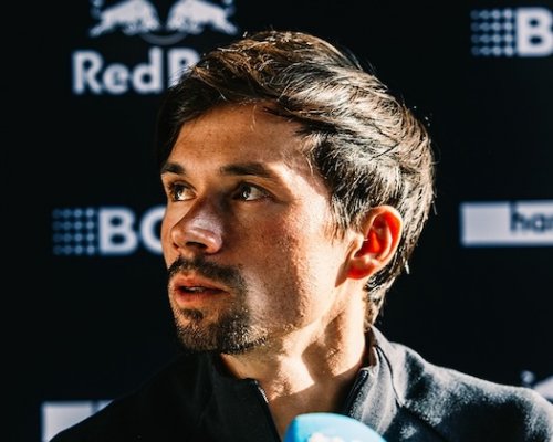 Podepsal by Tour, ale realita je jiná a Roglič ustupuje mladým lídrům. Pokusí se popáté triumfovat na Vueltě, což ještě nikdo nedokázal