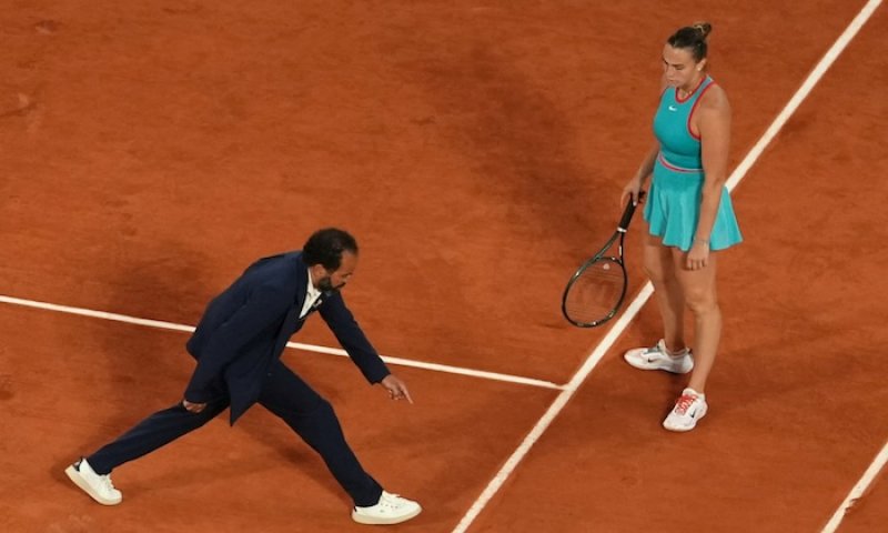 Zatuhlý sport: Je bizarní, že tenis nemá orgán, který by ho posouval. Potřebuje komisi pro pravidla?