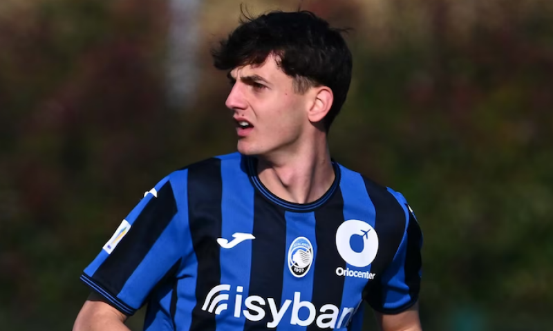 Levák, kapitán, lídr. Ramaj patří k nejžhavějším jménům mládežnické Evropy a Slavia se o něj pere s Olympiquem Marseille