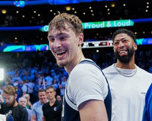 Čísla, která mluví sama za sebe! Talent Flagg má za sebou historický vstup do NBA, bodově byli lepší pouze Kobe s LeBronem