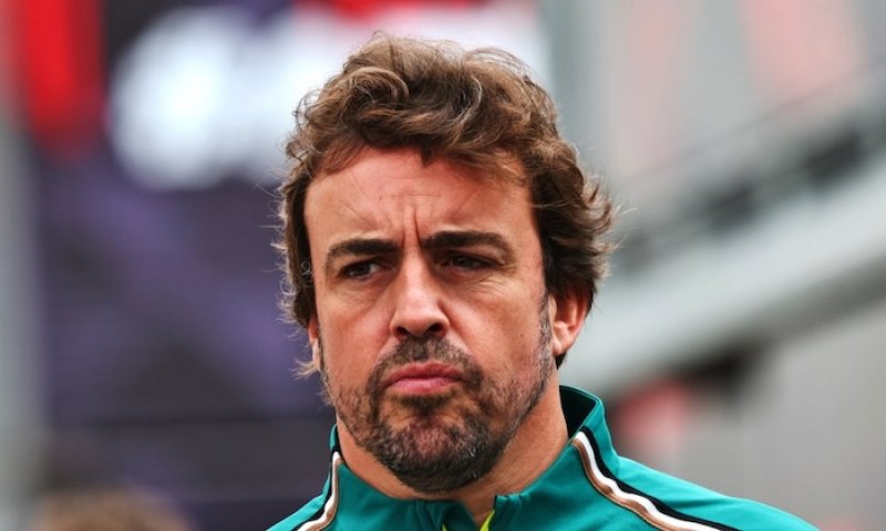 Formule 1 se nyní láme jinde než na stopkách. Alonso ví kde a mění optiku: Nehoníme výsledky, stavíme budoucnost