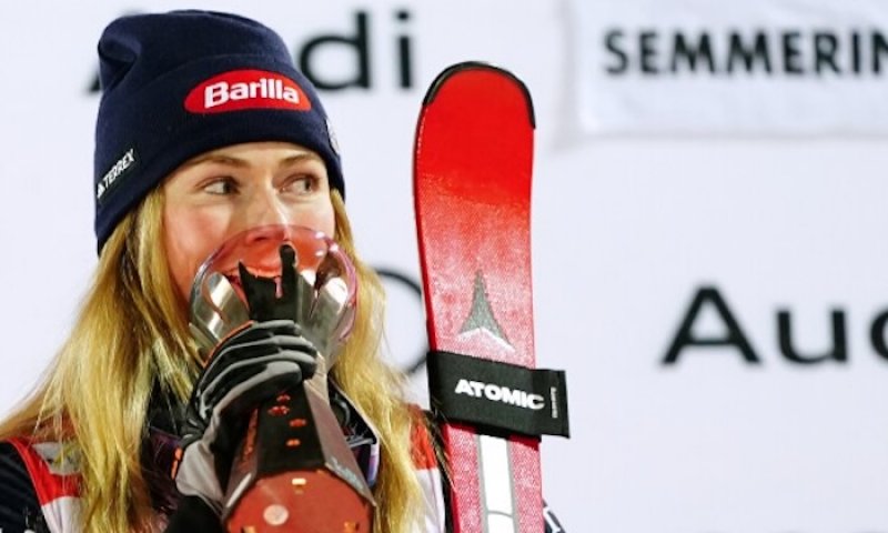 Nejdivočejší slalom sezony? Chaotický závod v Semmeringu nedokončilo 37 lyžařek. Letos už poosmé slavila fenomenální Shiffrinová