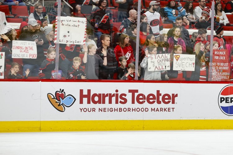 Seravalli znovu rozvířil vody NHL. Fanoušci v zámoří jsou na nohou, důvodem je olympiáda
